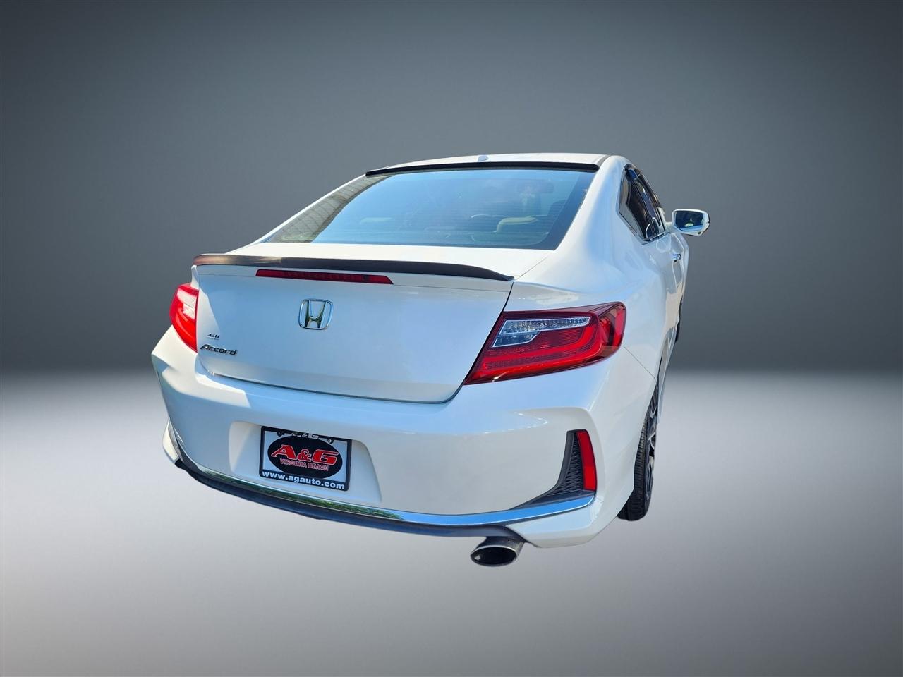 Honda Accord photo 3