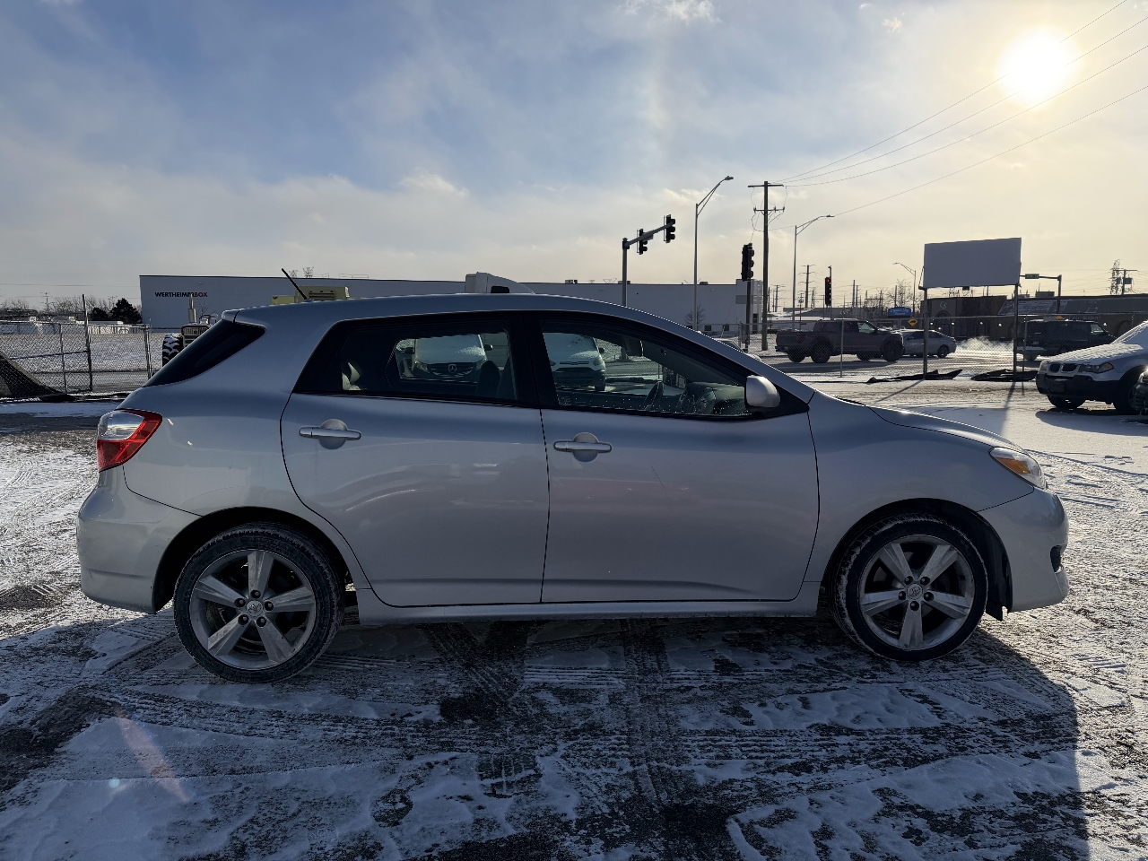Toyota Matrix S 5-Speed AT 2010