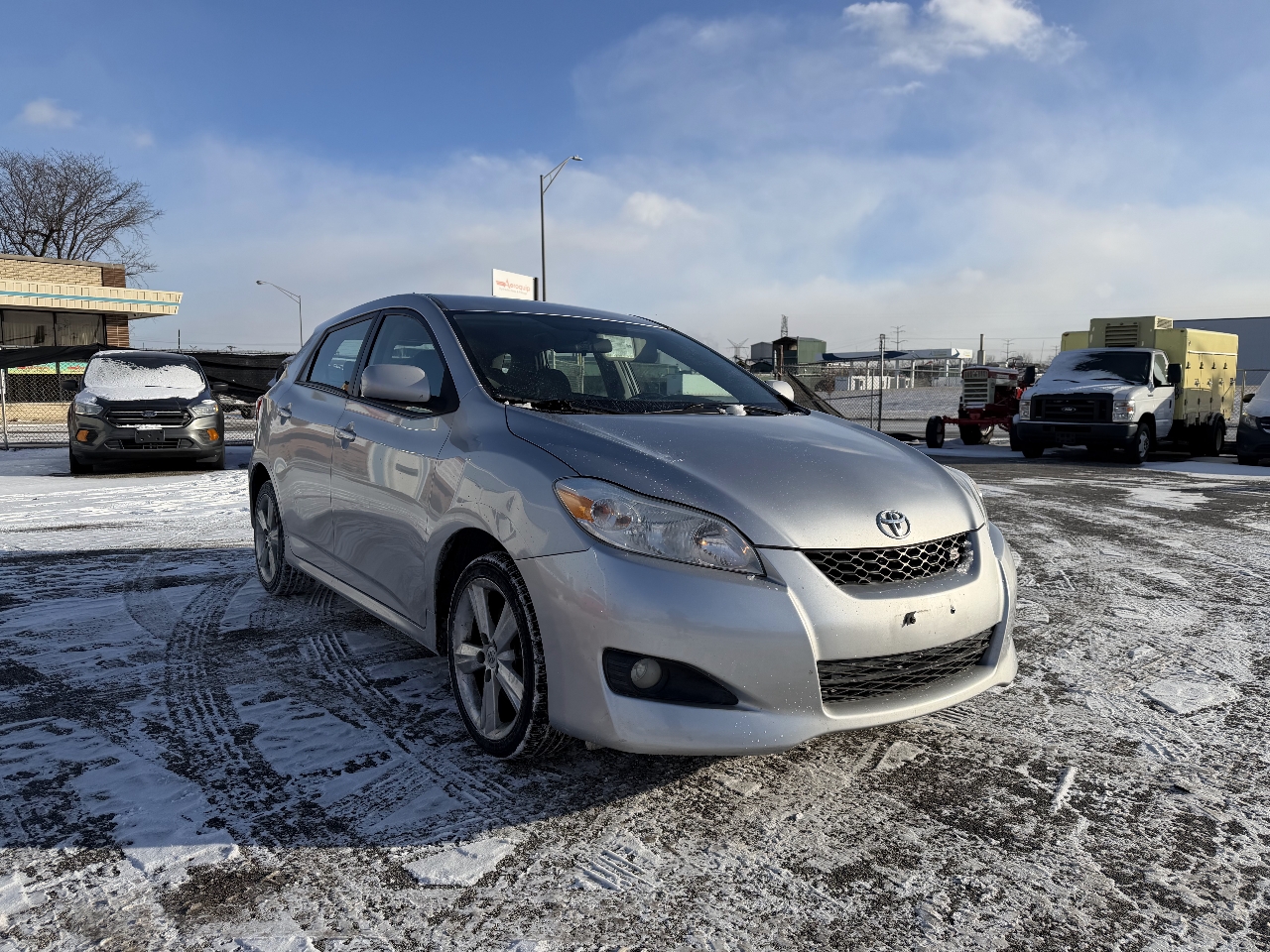 Toyota Matrix S 5-Speed AT 2010