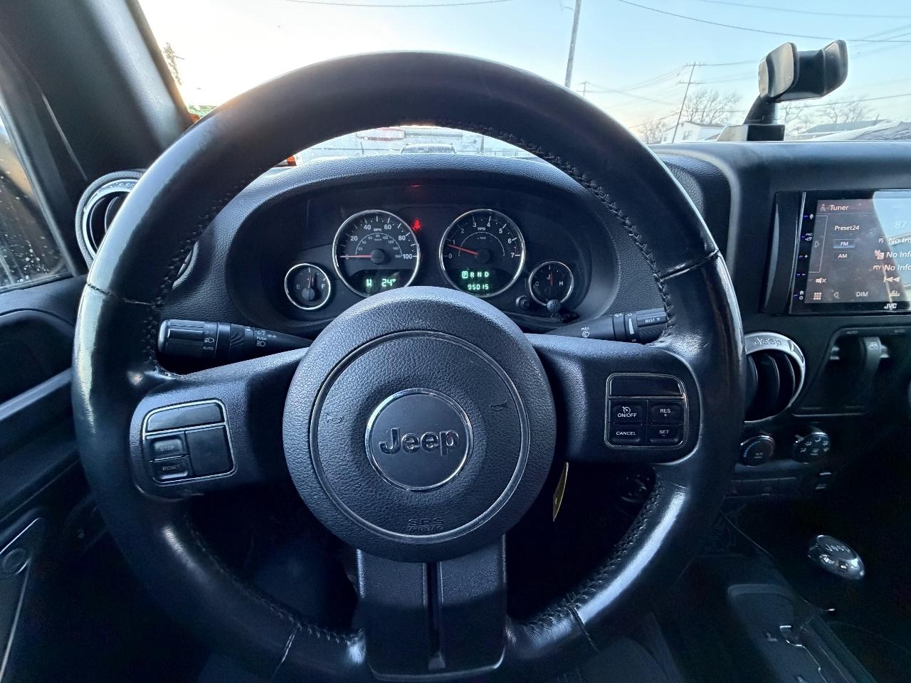 Jeep Wrangler Sahara 4WD 2012