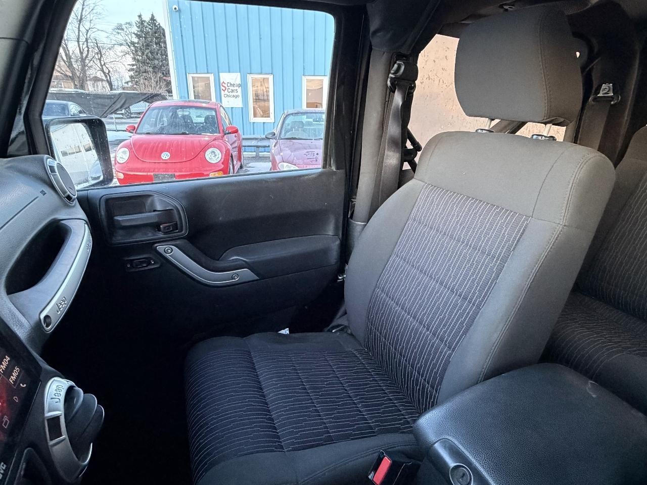 Jeep Wrangler Sahara 4WD 2012