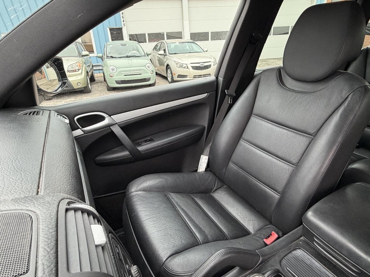 Porsche Cayenne  2008