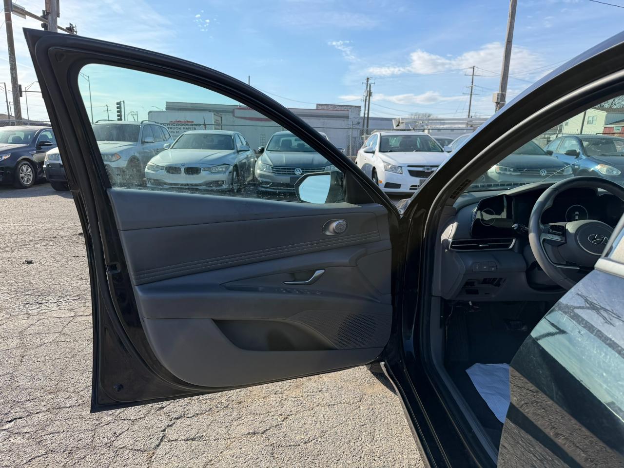 Hyundai Elantra SEL 2023