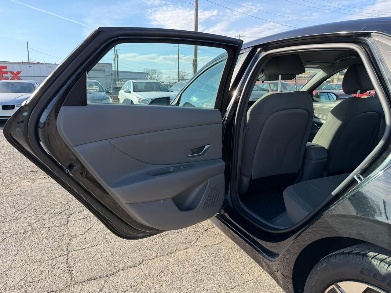 Hyundai Elantra SEL 2023