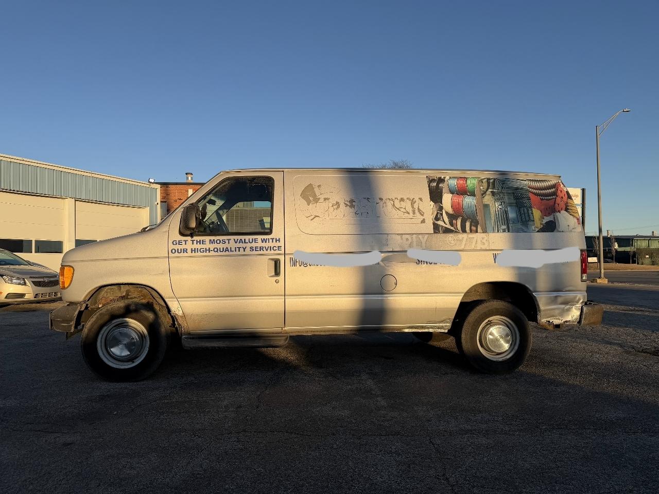 Ford Econoline E-250 2004