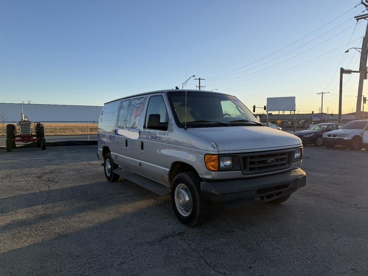 Ford Econoline E-250 2004
