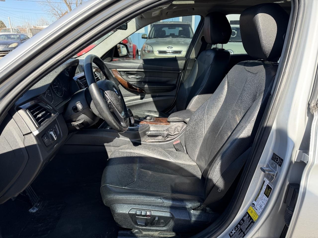 BMW 3-Series 328i xDrive Sedan 2014