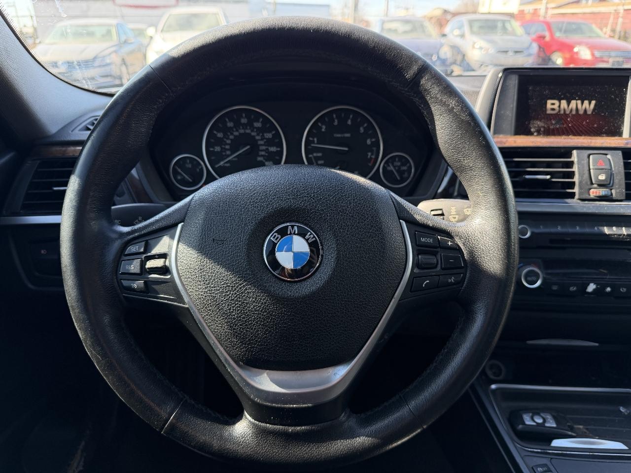 BMW 3-Series 328i xDrive Sedan 2014