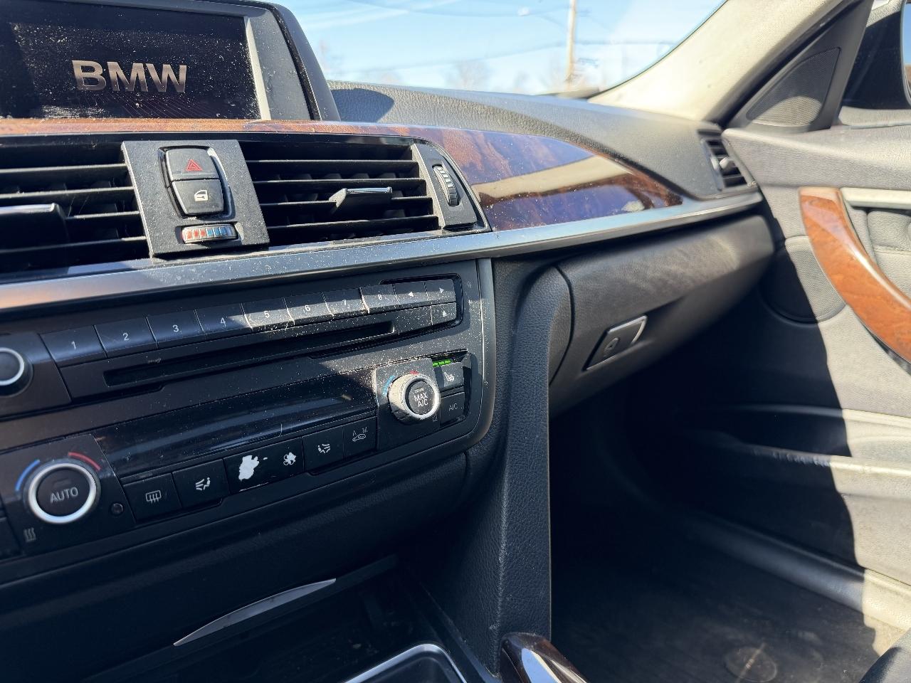 BMW 3-Series 328i xDrive Sedan 2014