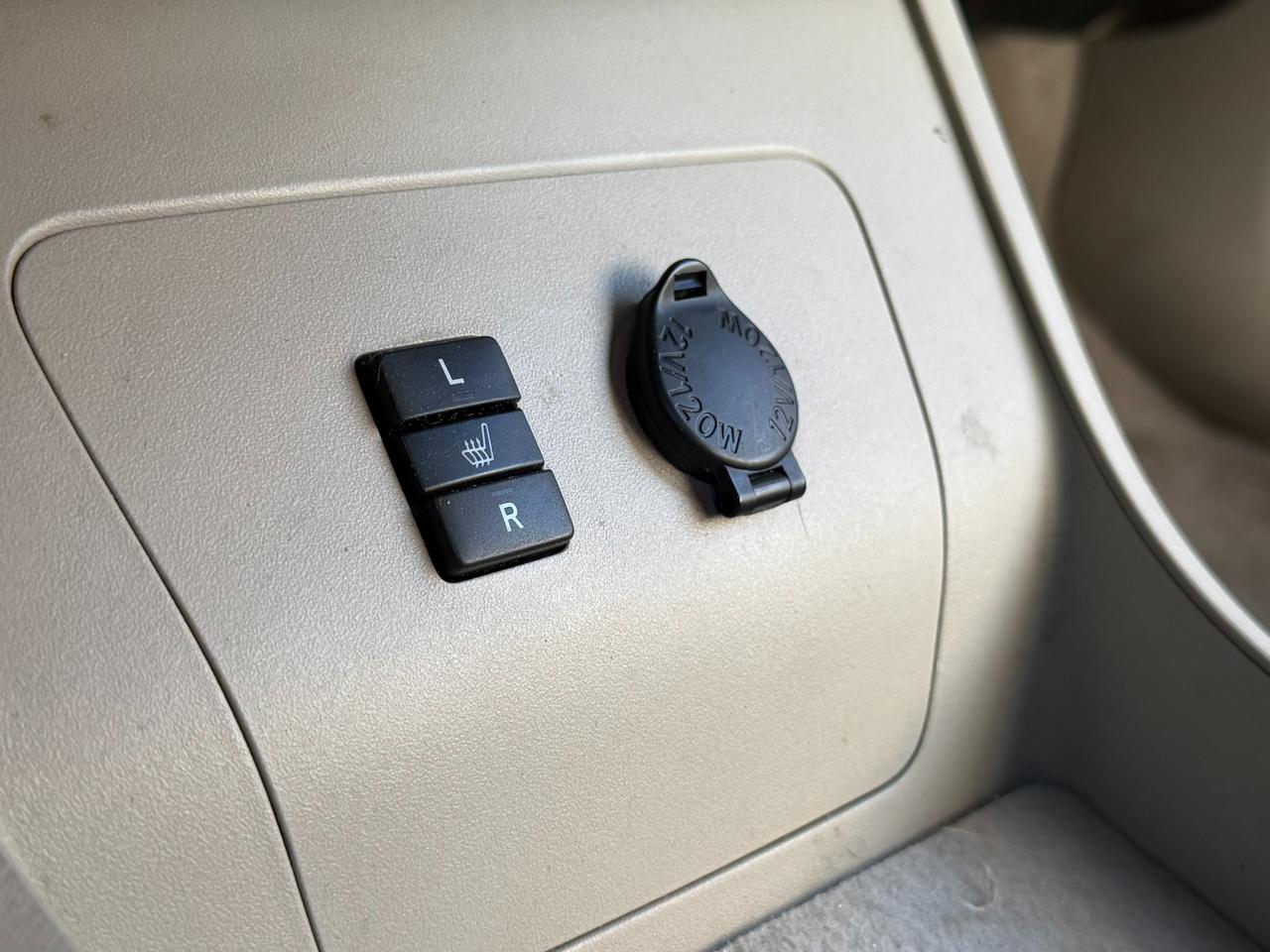 Toyota Prius Prius V 2010