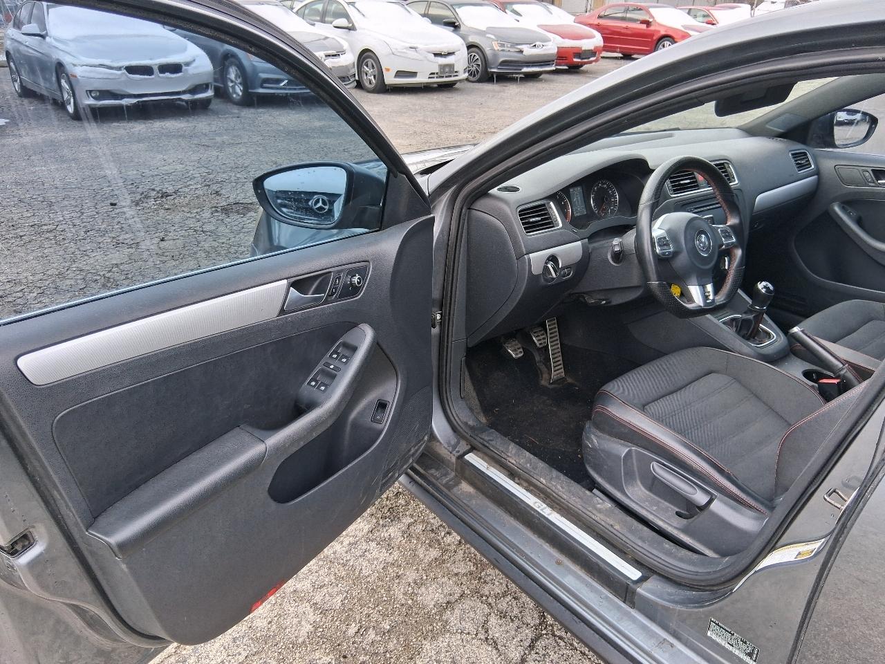 Volkswagen Jetta 2.0T GLI 2012