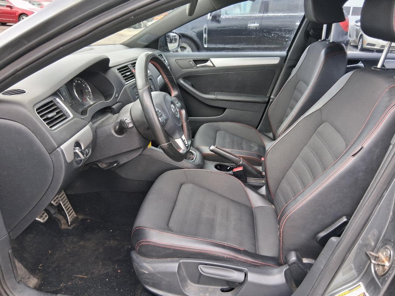 Volkswagen Jetta 2.0T GLI 2012