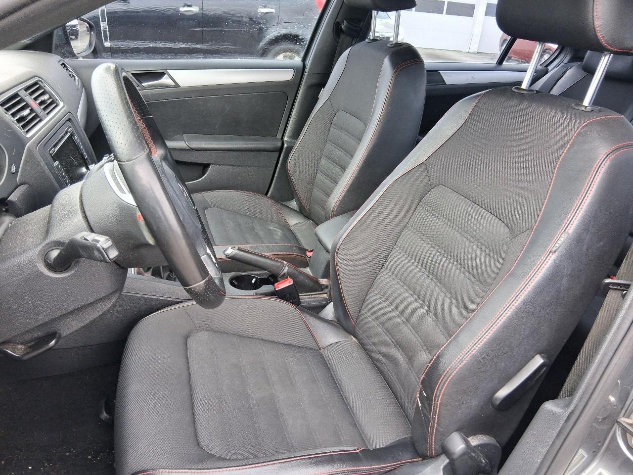 Volkswagen Jetta 2.0T GLI 2012