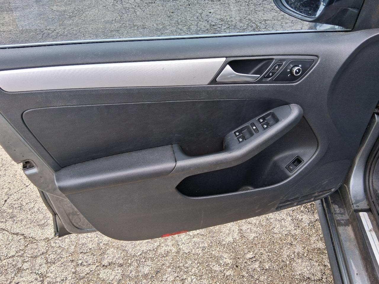 Volkswagen Jetta 2.0T GLI 2012