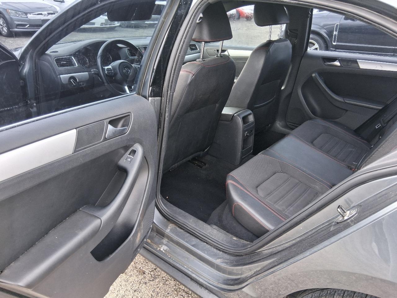 Volkswagen Jetta 2.0T GLI 2012