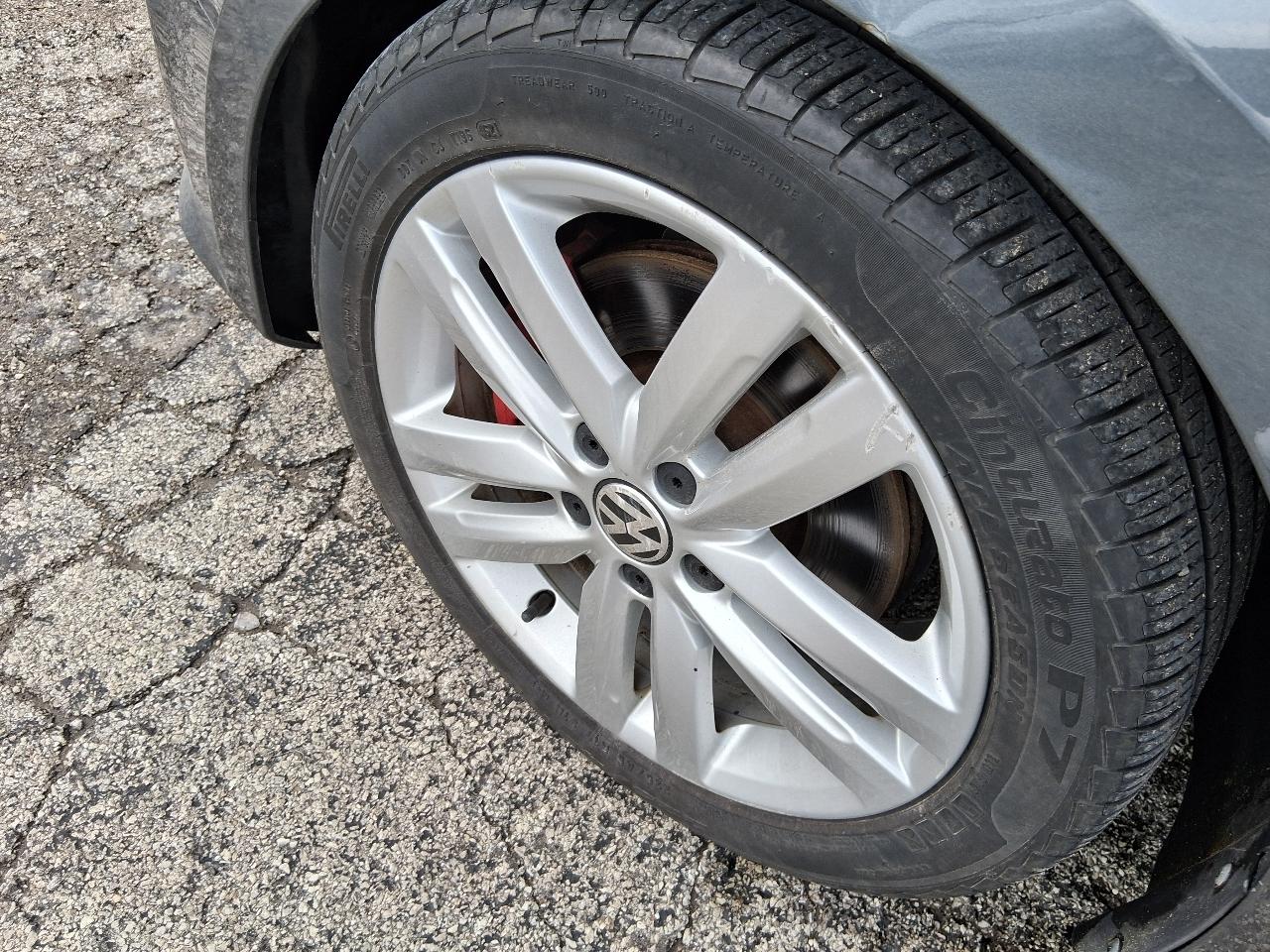 Volkswagen Jetta 2.0T GLI 2012