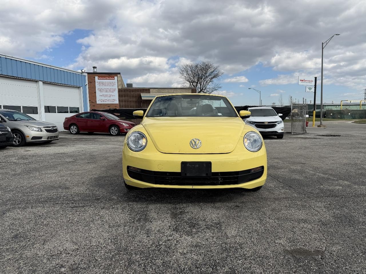 Volkswagen Beetle 2.5L Convertible 2013