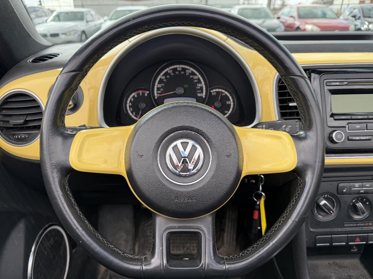 Volkswagen Beetle 2.5L Convertible 2013