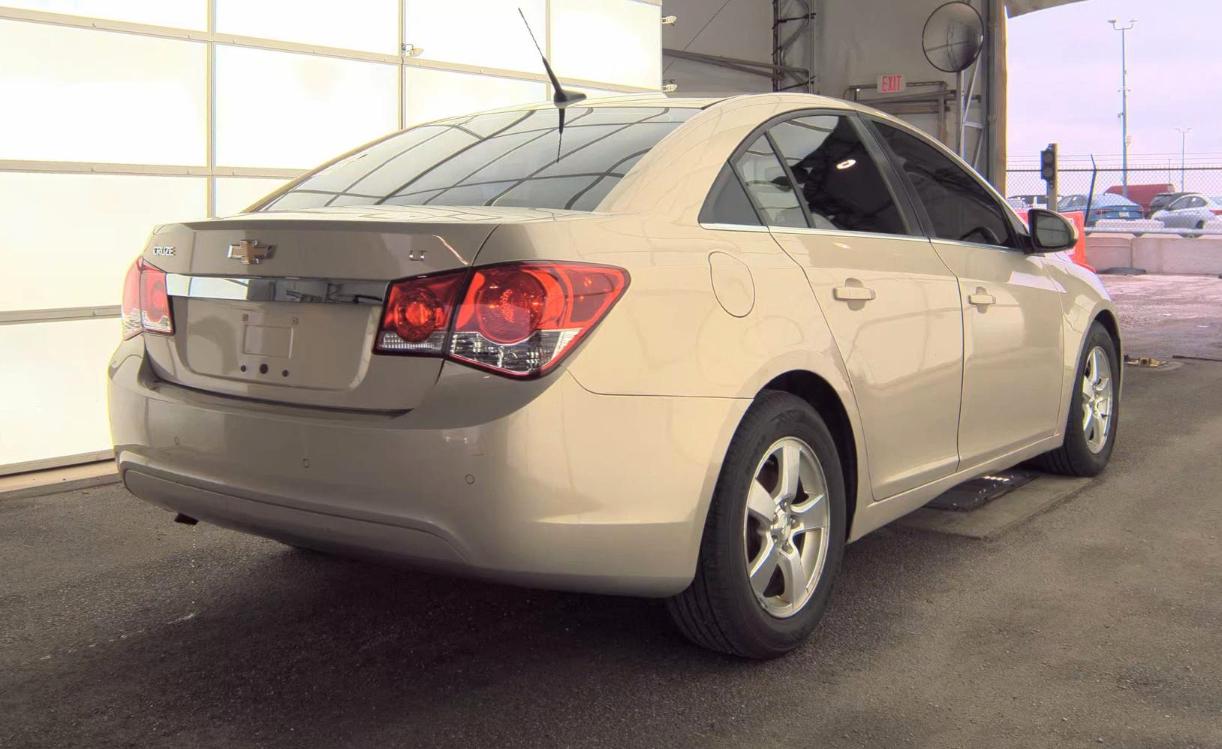 Chevrolet Cruze 1LT 2012