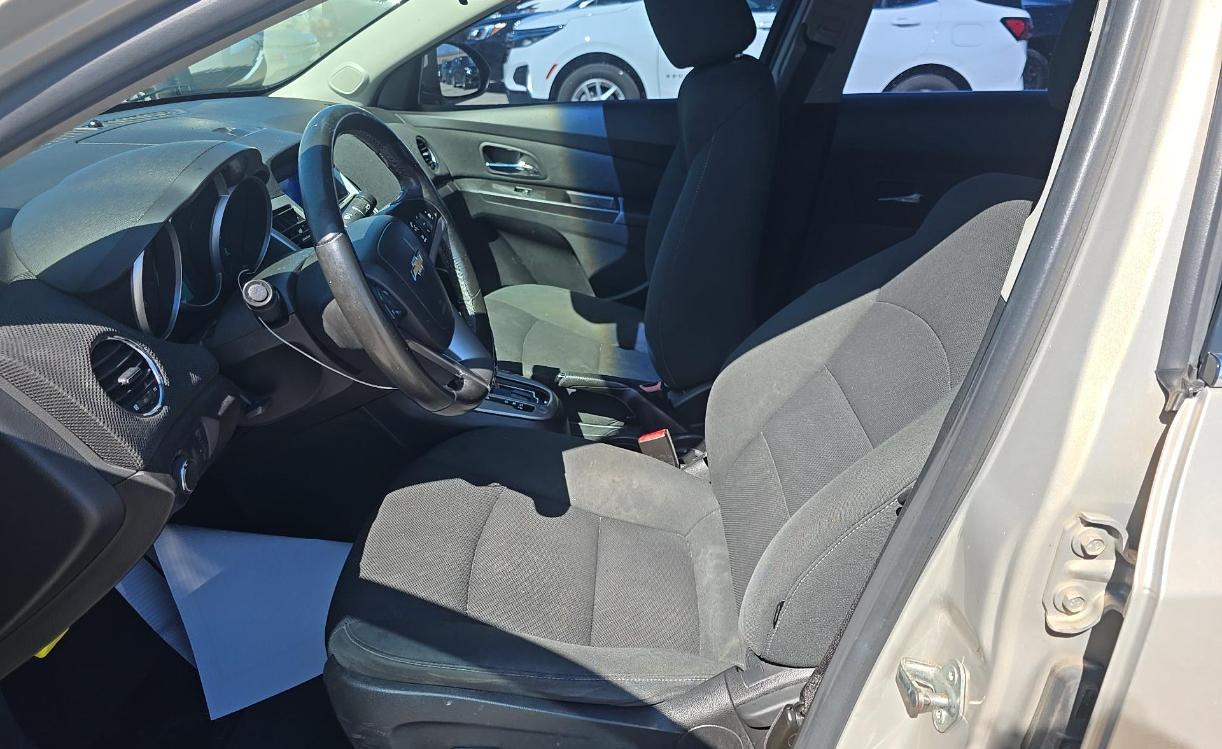 Chevrolet Cruze 1LT 2012