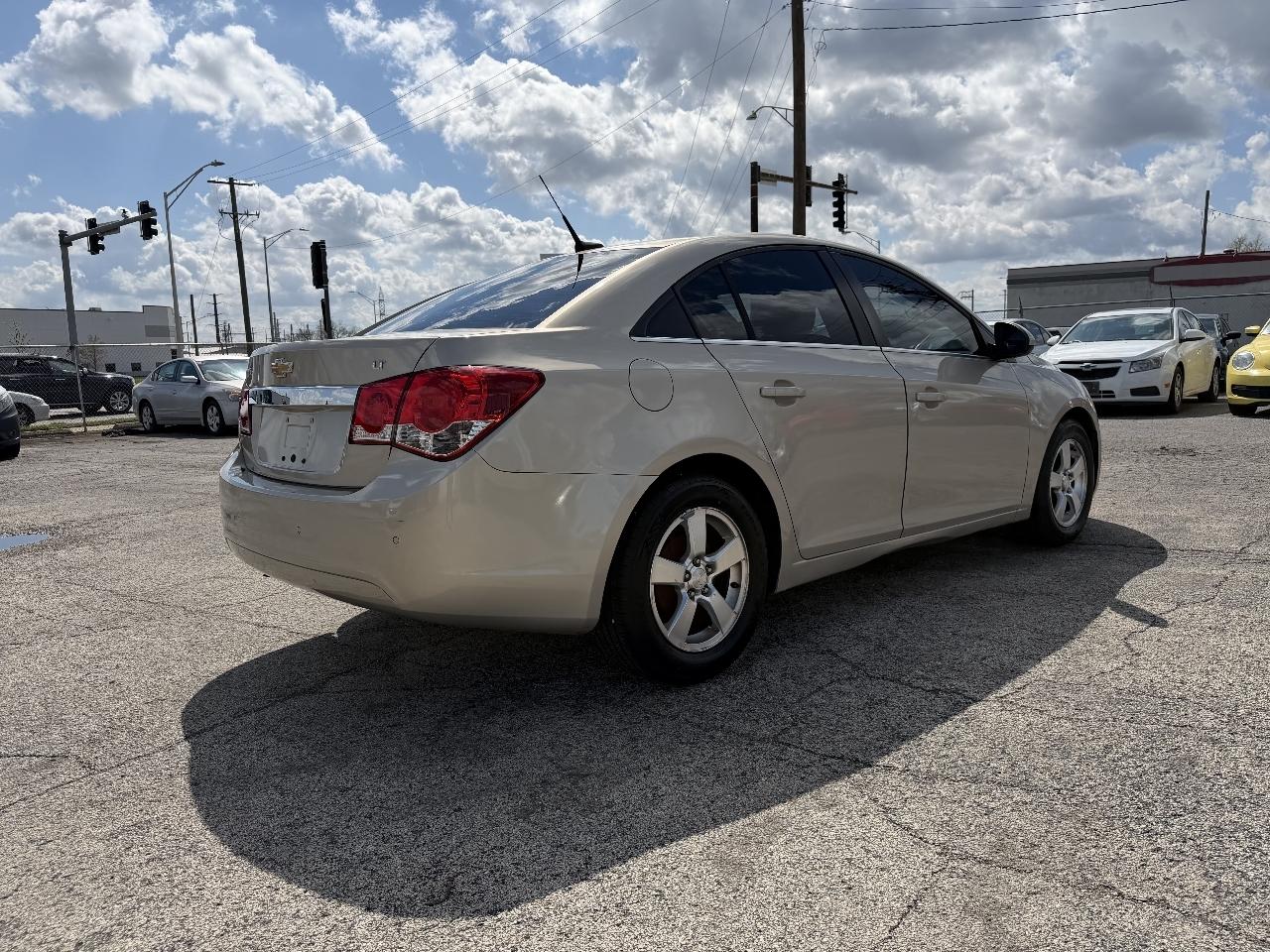 Chevrolet Cruze 1LT 2012