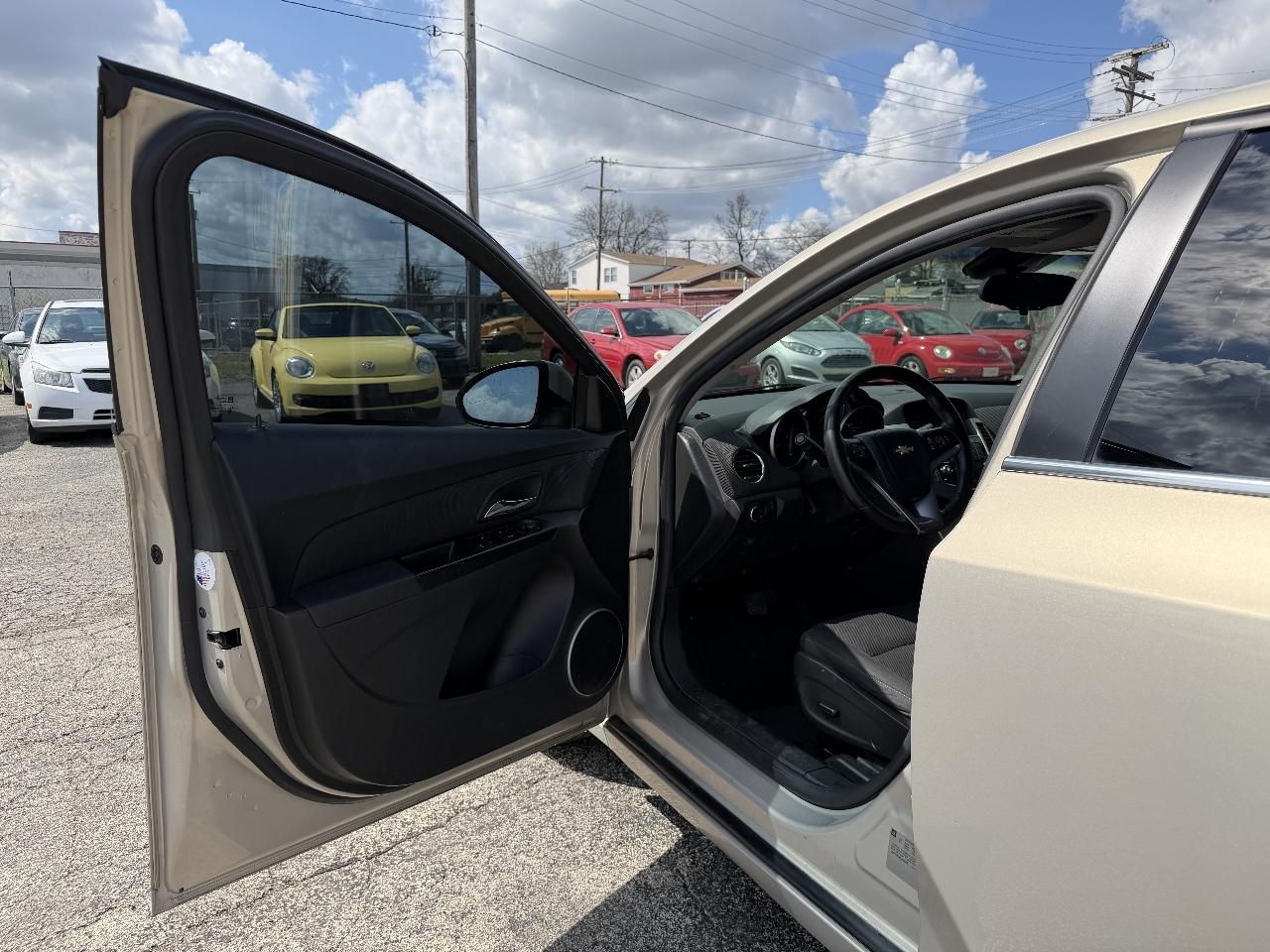 Chevrolet Cruze 1LT 2012