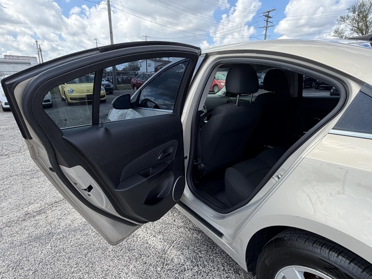 Chevrolet Cruze 1LT 2012