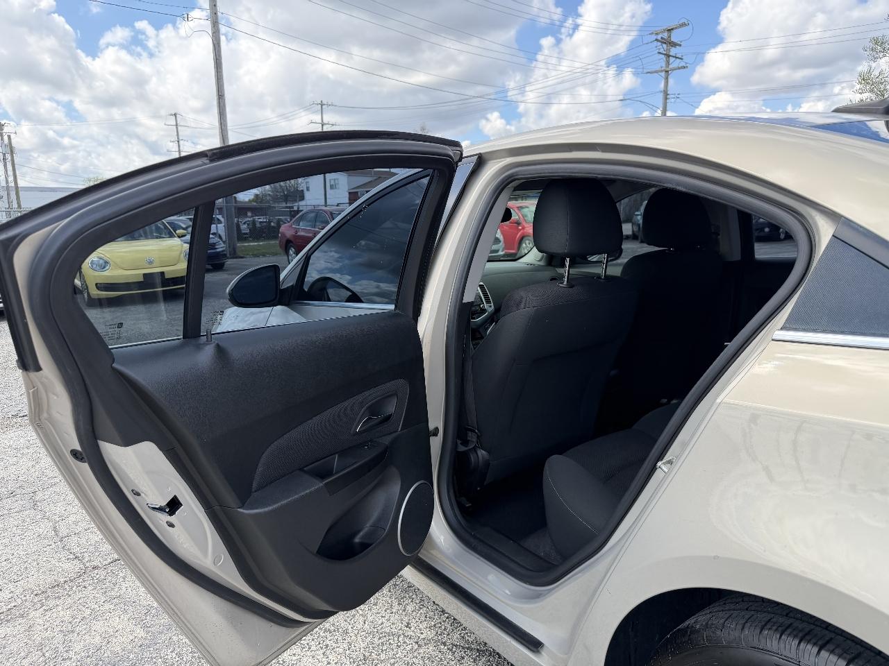 Chevrolet Cruze 1LT 2012