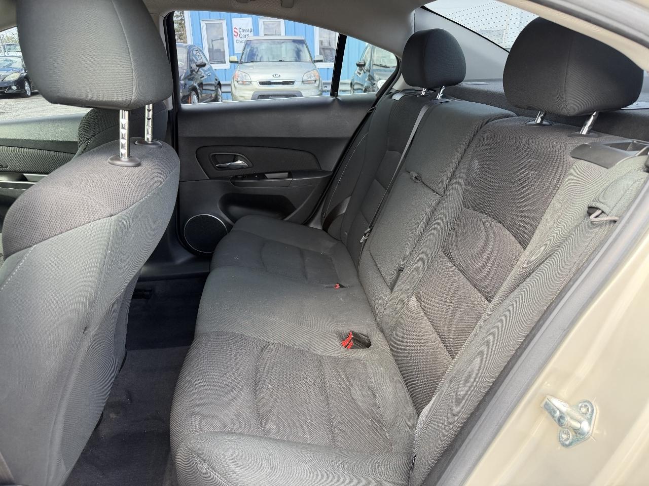 Chevrolet Cruze 1LT 2012