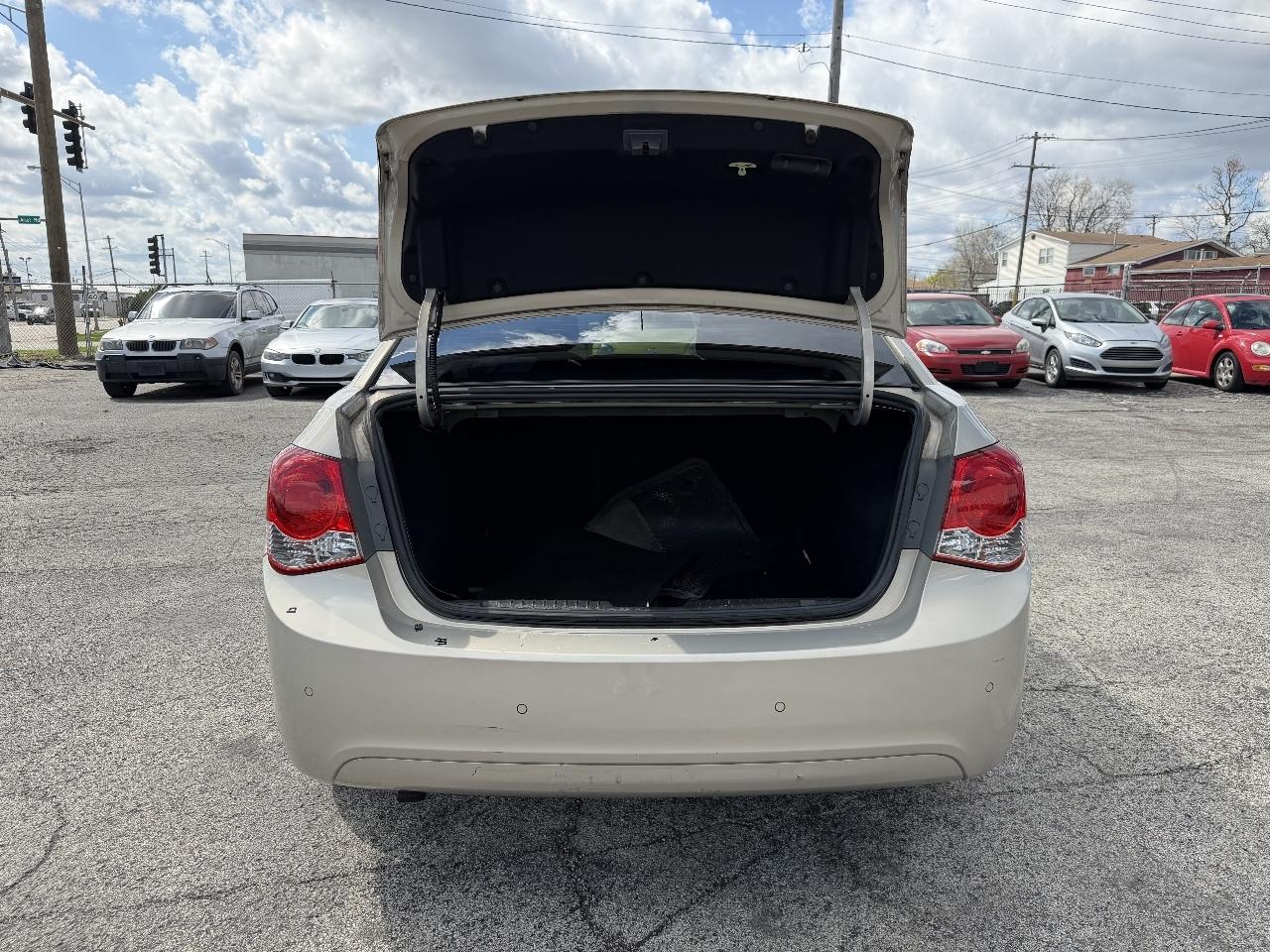 Chevrolet Cruze 1LT 2012