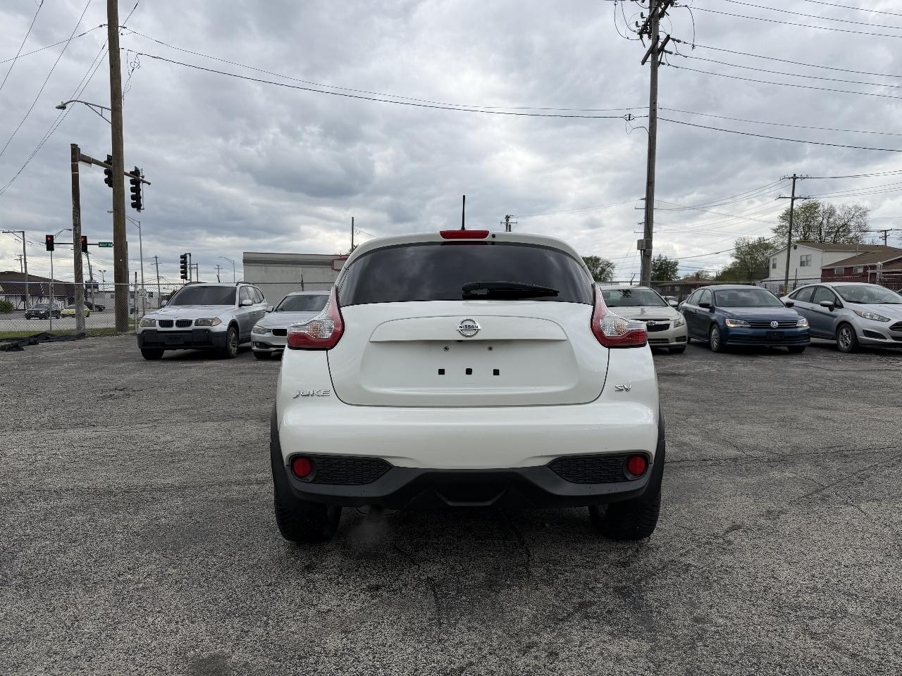 Nissan Juke SV 2016