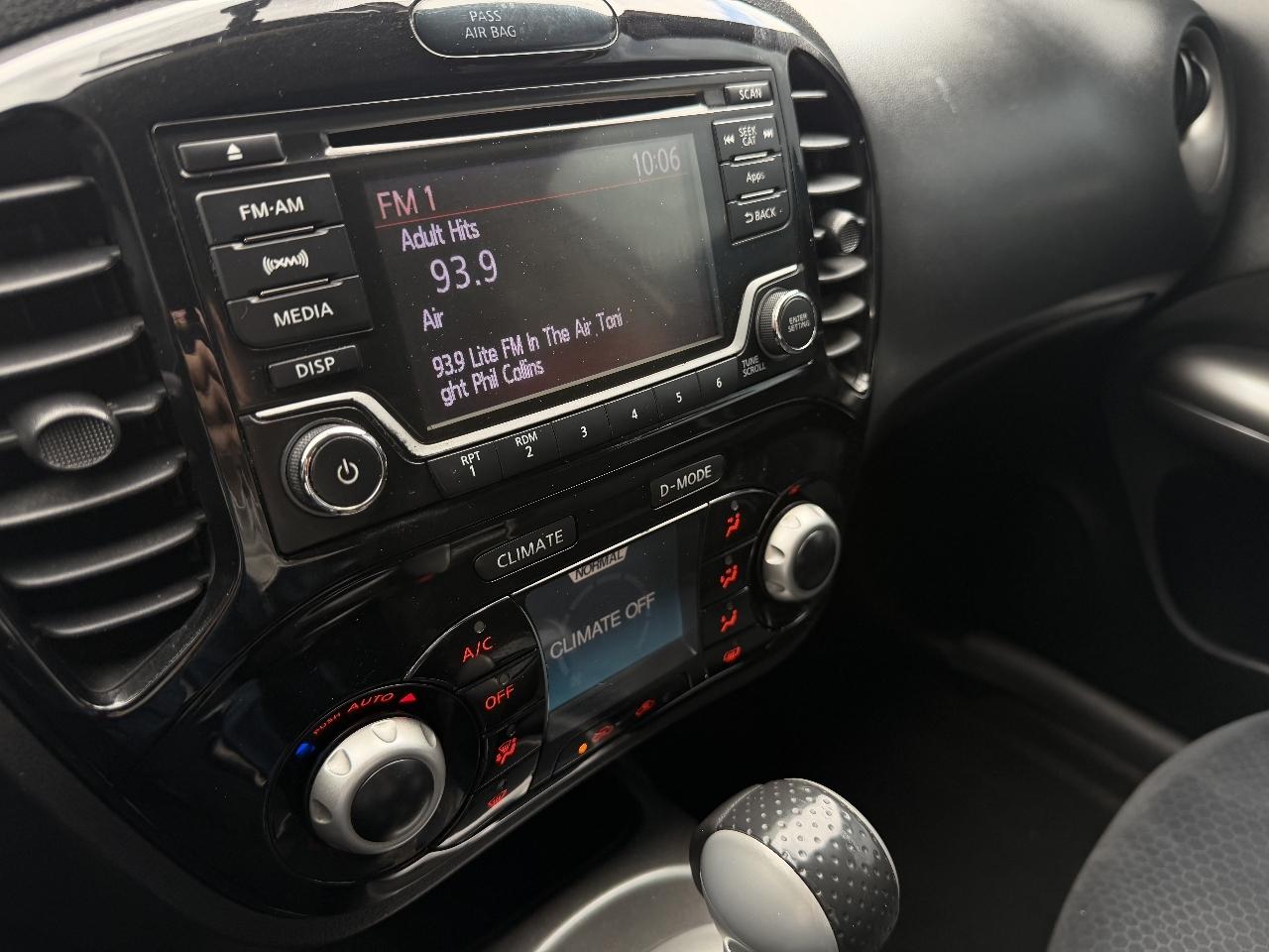 Nissan Juke SV 2016