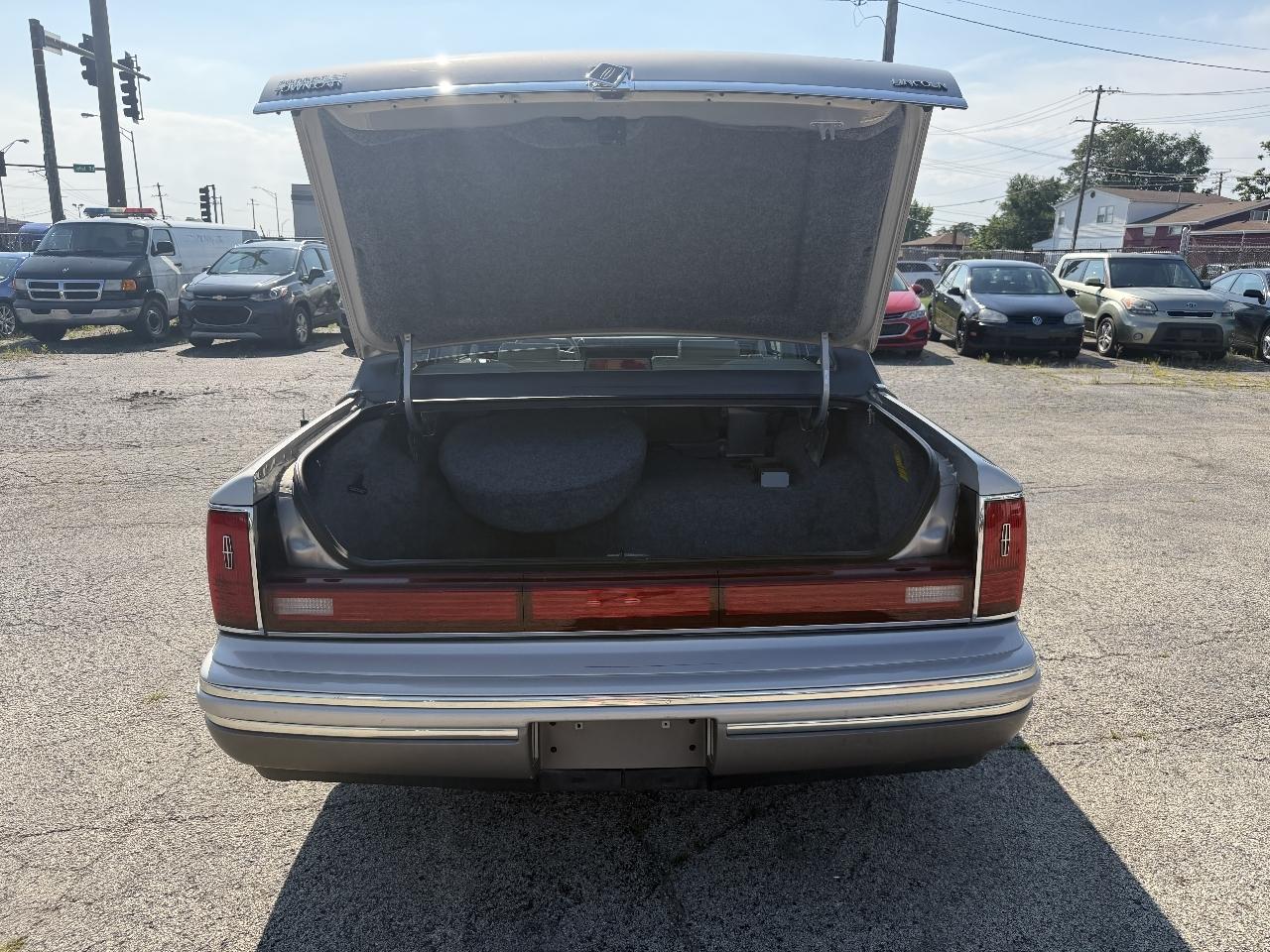 Lincoln Town Car Signature 1991