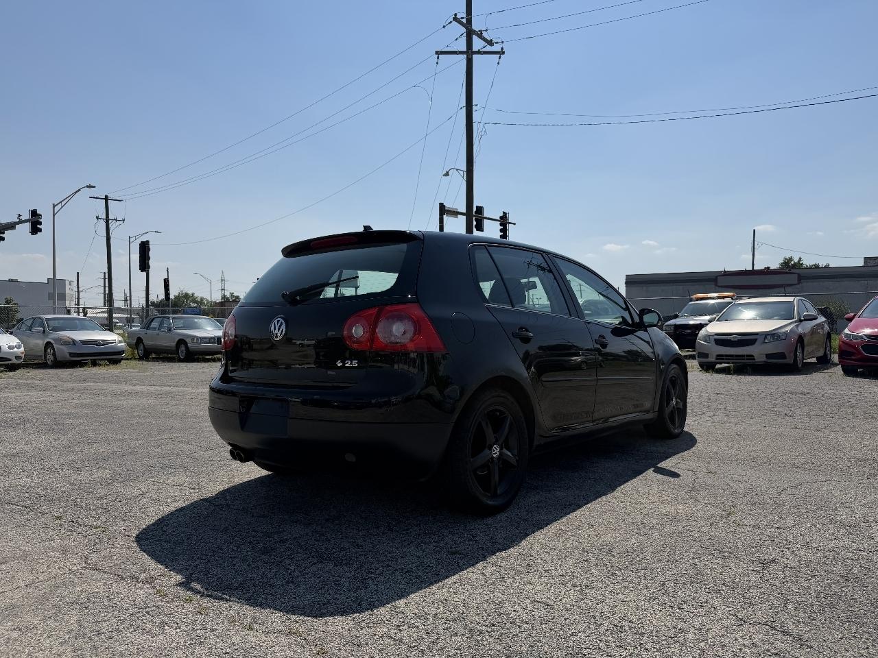 Volkswagen Rabbit 4-Door S 2008
