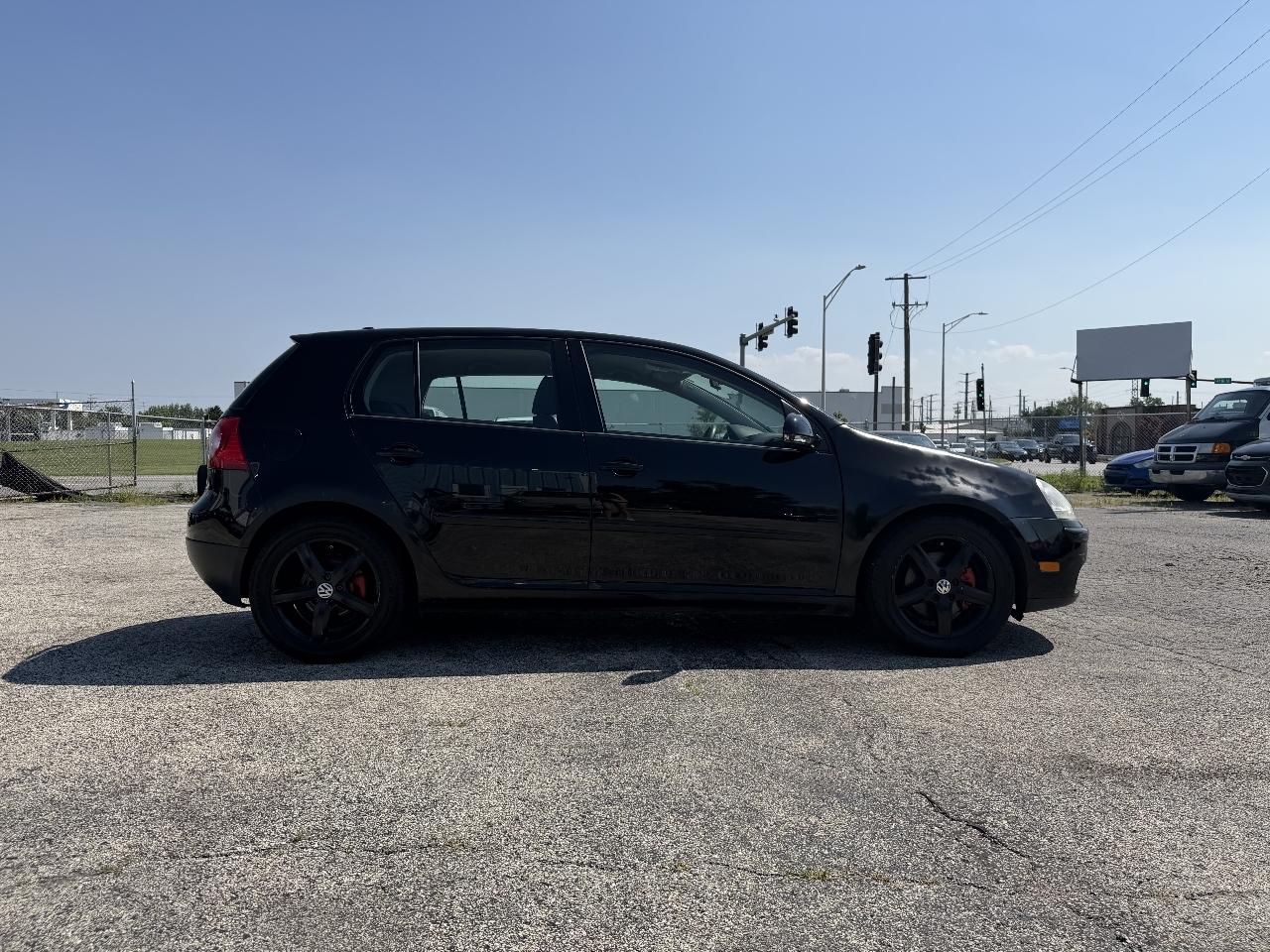 Volkswagen Rabbit 4-Door S 2008