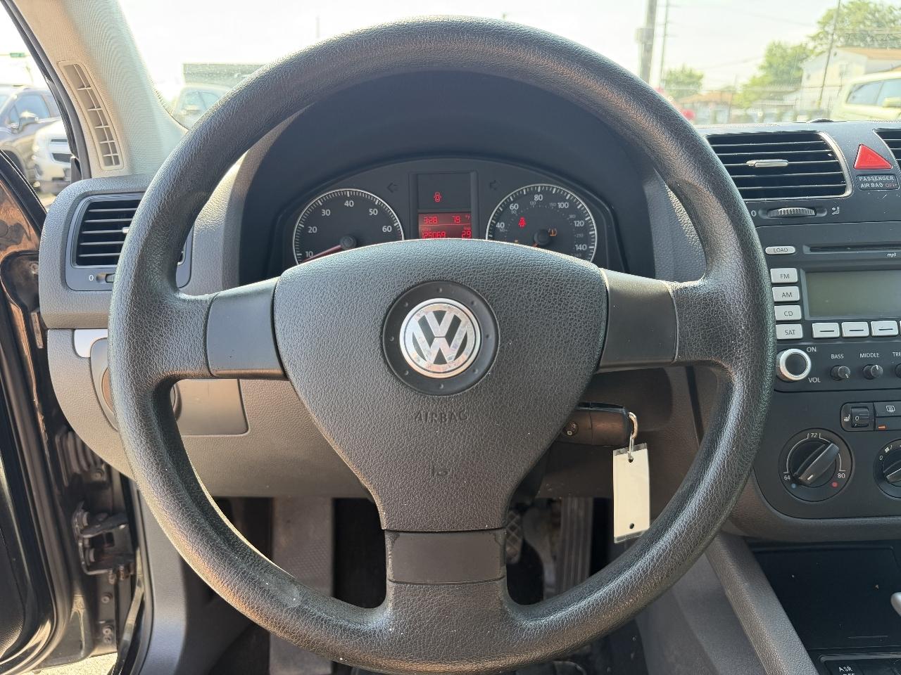 Volkswagen Rabbit 4-Door S 2008
