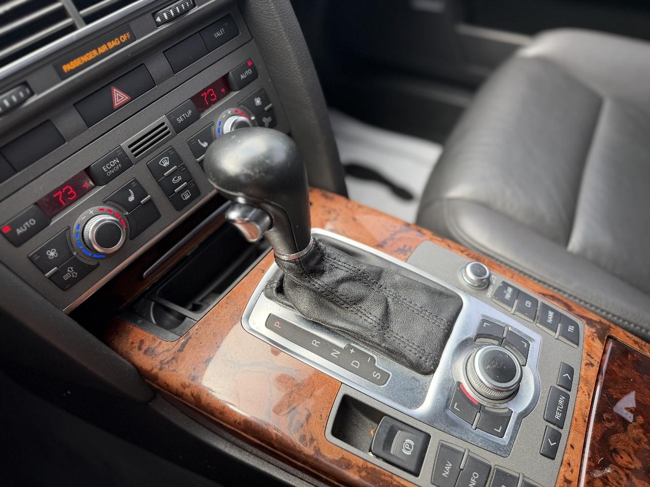 Audi A6 3.2 with Tiptronic 2006