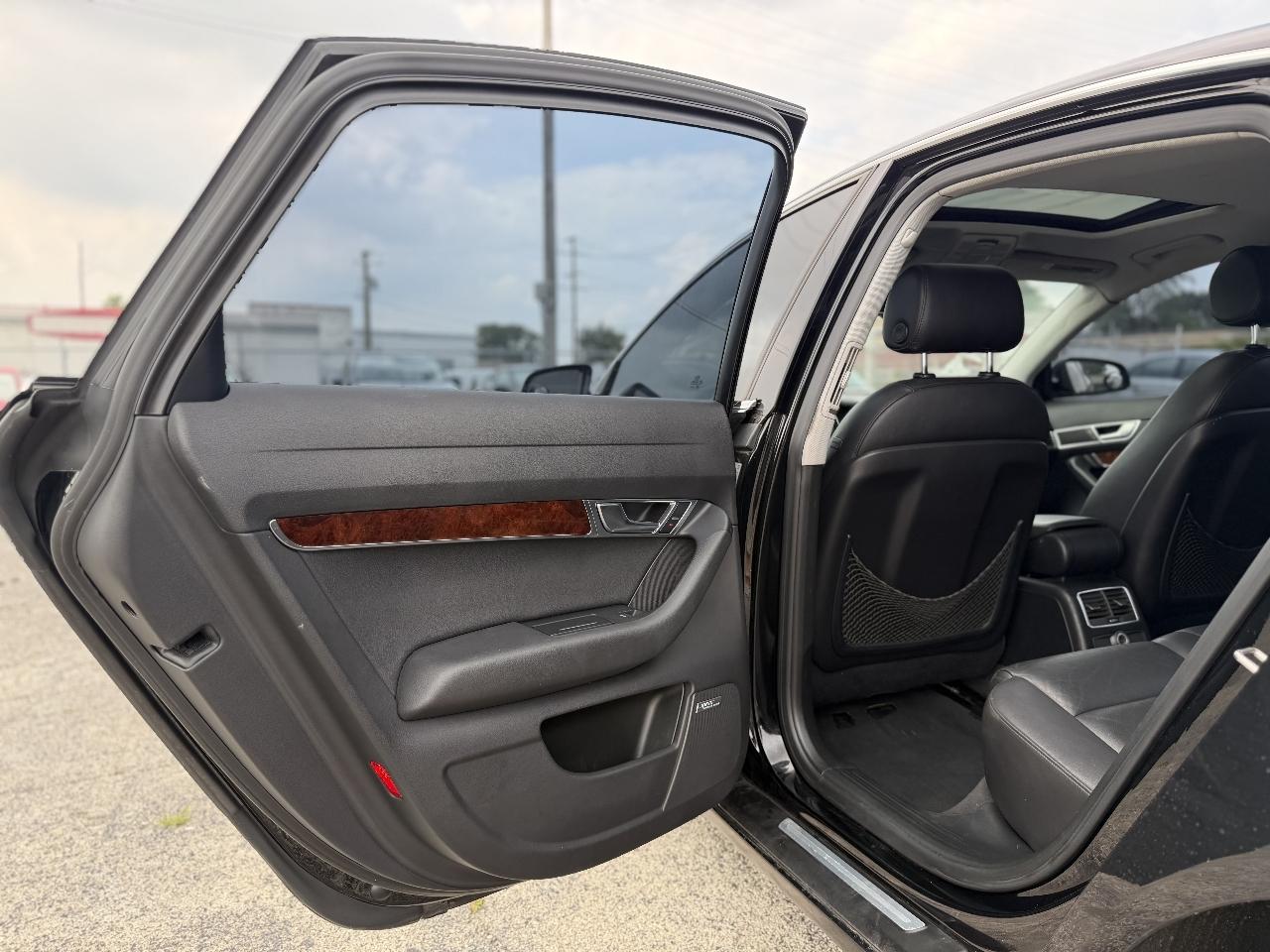 Audi A6 3.2 with Tiptronic 2006