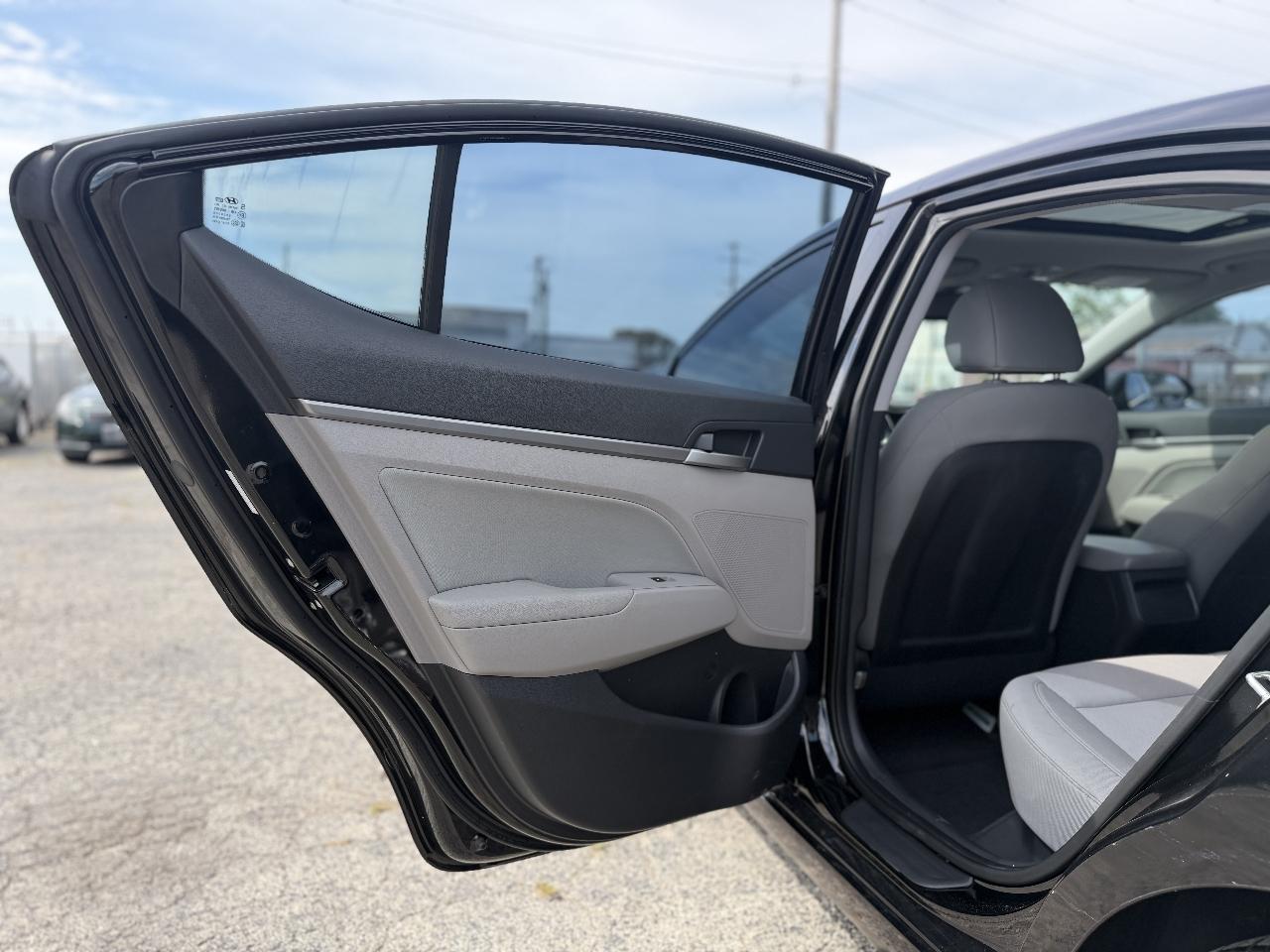 Hyundai Elantra SEL 2018