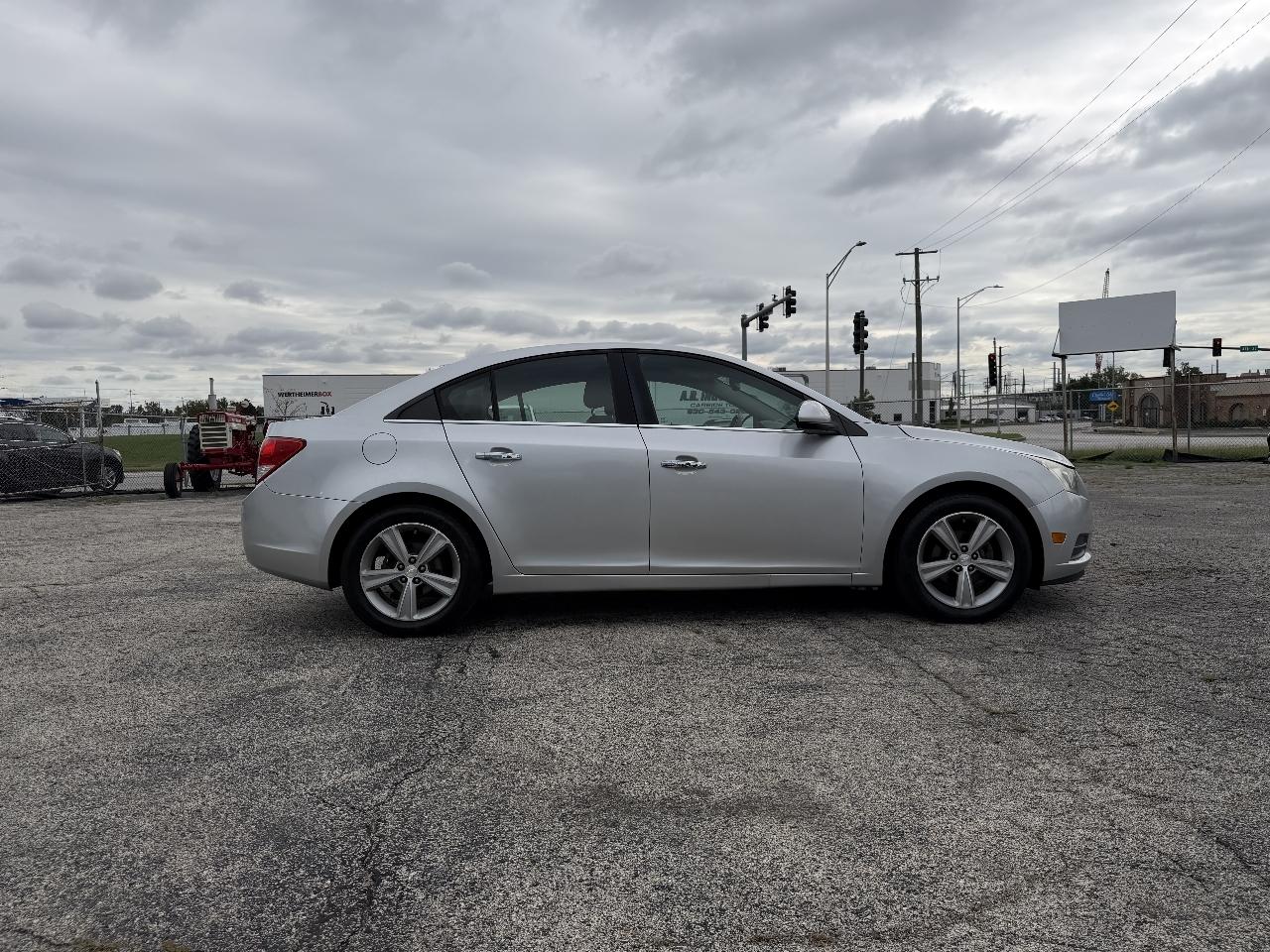 Chevrolet Cruze 2LT Auto 2013