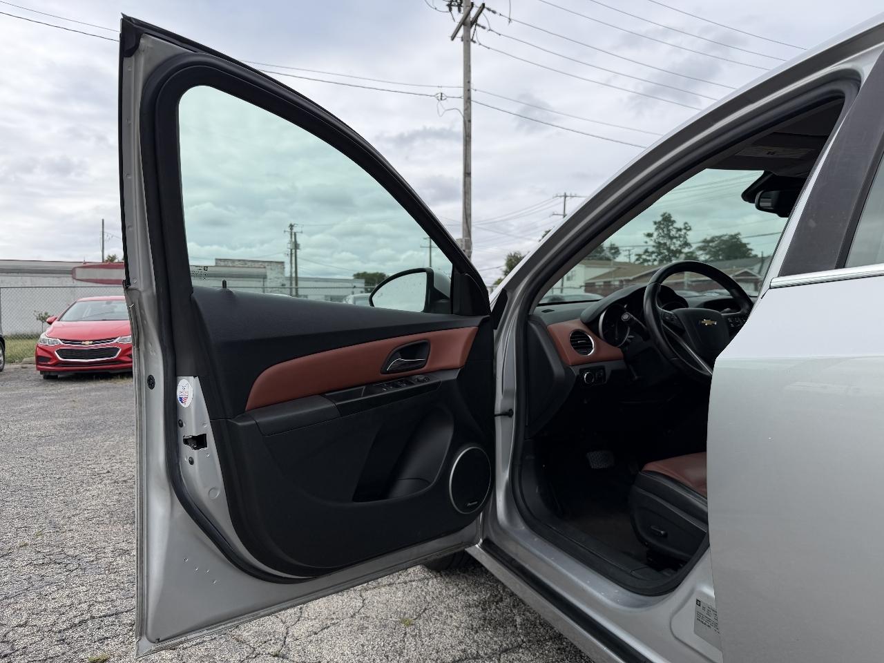 Chevrolet Cruze 2LT Auto 2013
