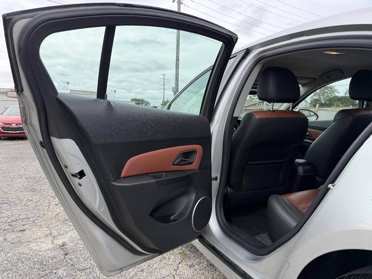 Chevrolet Cruze 2LT Auto 2013