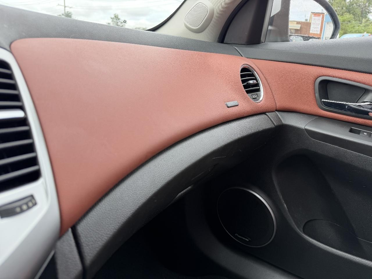 Chevrolet Cruze 2LT Auto 2013