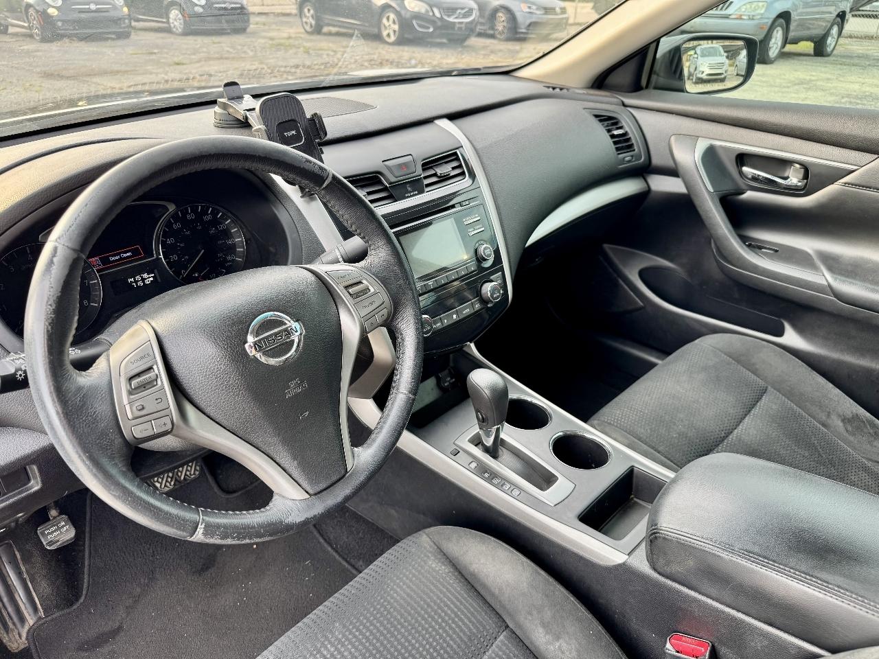 Nissan Altima 2.5 SV 2015