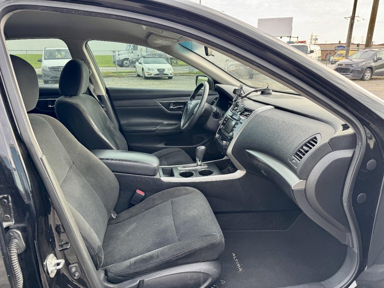 Nissan Altima 2.5 SV 2015