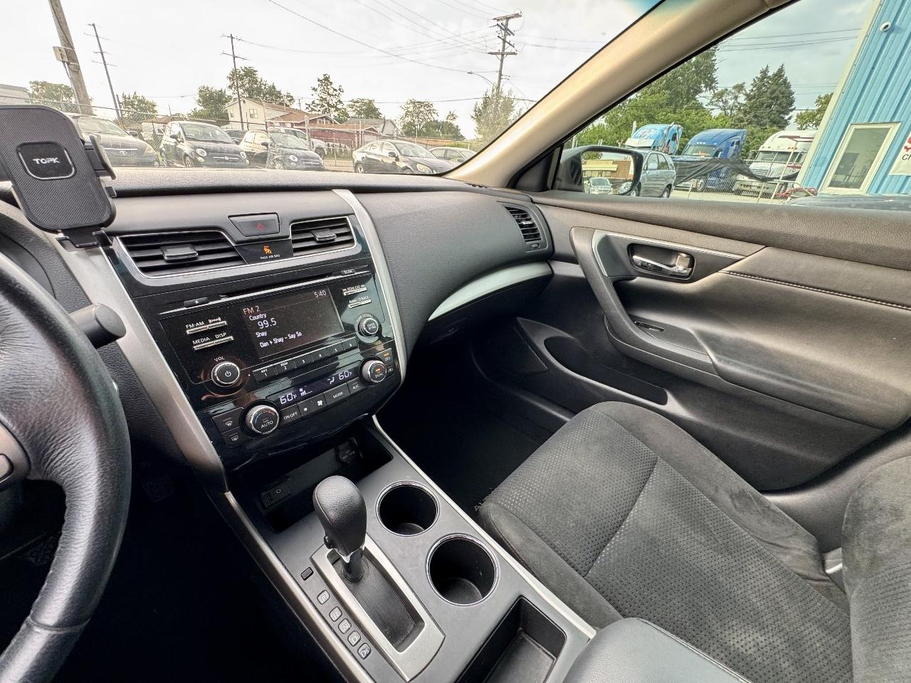 Nissan Altima 2.5 SV 2015