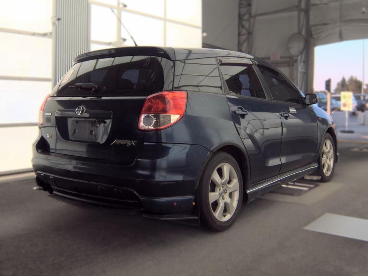 Toyota Matrix 2WD 2004