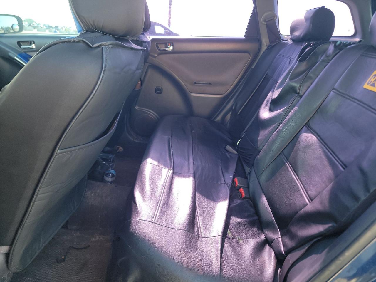 Toyota Matrix 2WD 2004