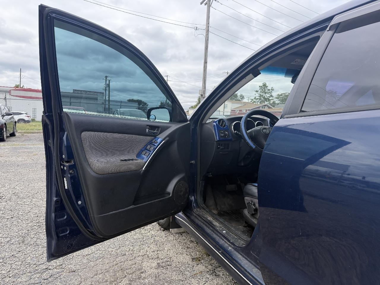 Toyota Matrix 2WD 2004