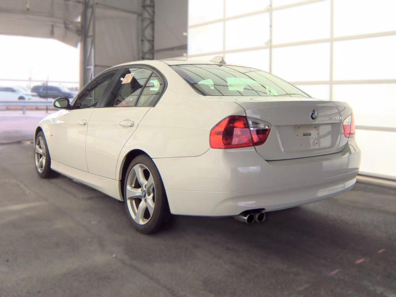 BMW 3-Series 328xi 2007